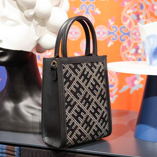 深山集市·锡绣竖版小包黑色HY05030134 商品图1