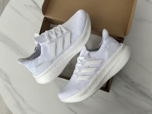 点此购买 阿迪Ultra Boost Light 10代爆米花轻弹系列男女款缓震慢跑鞋 98 290094 商品图10