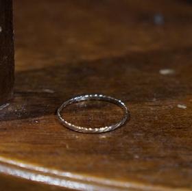 T O I L E  扭纹戒指(Twist Ring R246)