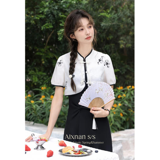 鹿向南《清秋一梦》早春茶歇新中式吊带裙 L35028 商品图3