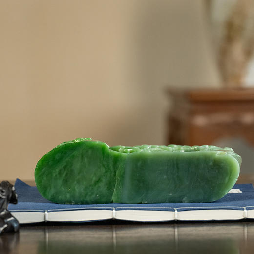 碧玉雕山水人物山子摆件 商品图3