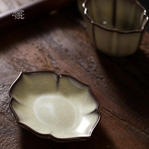 问鼎哥窑宝相咖啡杯碟组 商品图3