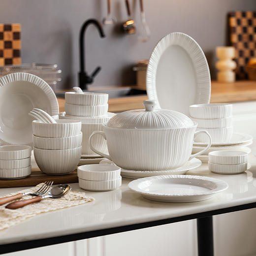 摩登主妇高级感纯白碗盘餐具家用2024新款米饭碗盘子菜盘汤碗面碗 商品图0