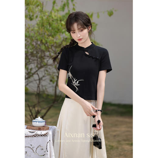 【6折秒杀】鹿向南 新中式修身短款T恤女国风正肩绿色短袖L33872 商品图1