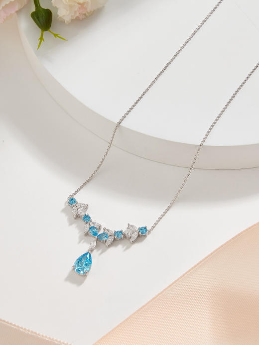 【品牌授权】LACLOCHE纯银镀白金海蓝宝泪滴项链 白金色 925银 商品图1