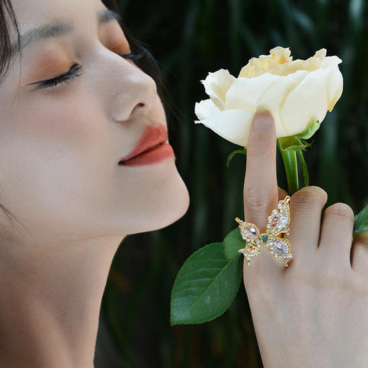 Manreya玛芮雅“彩蝶幻境”蝴蝶水晶戒指 商品图7