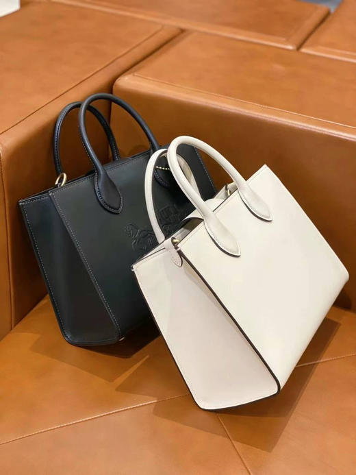 ￥2599🇺🇸直邮，coach专柜3🈷️新款Ace tote26托特包，全皮浮雕马车logo，配logo宽肩带，手拎单肩斜挎都可以时尚百搭 商品图2