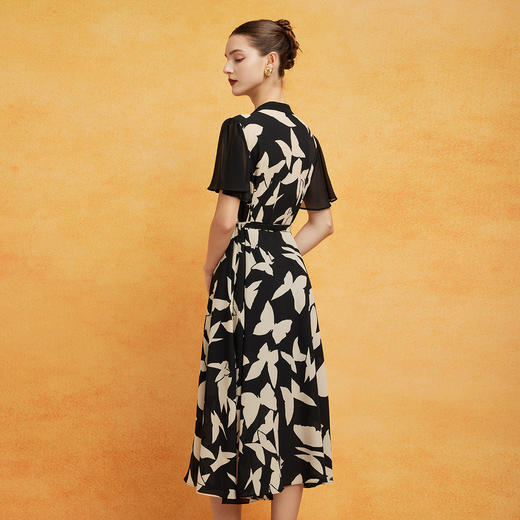 PF8B4斯尔丽2024新款改良旗袍式宽松版显瘦撞色印花浪漫气质连衣裙 商品图1