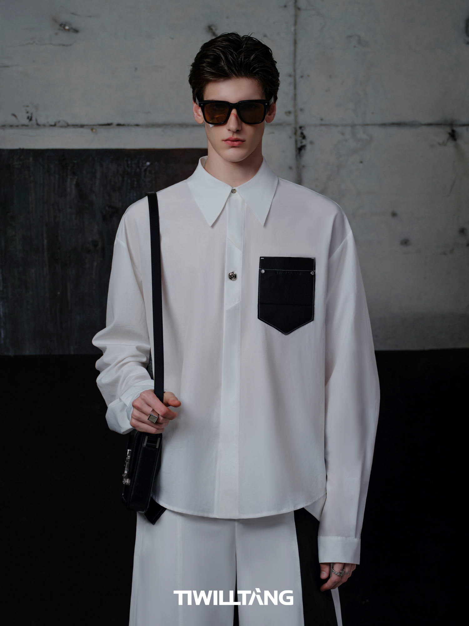 TIWILLTANG启世录“日暮晨昏”结构皮口袋防晒衬衫