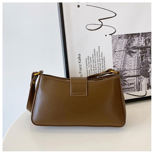 【品牌授权】B家同款腋下包单肩包时装款女包 商品图4