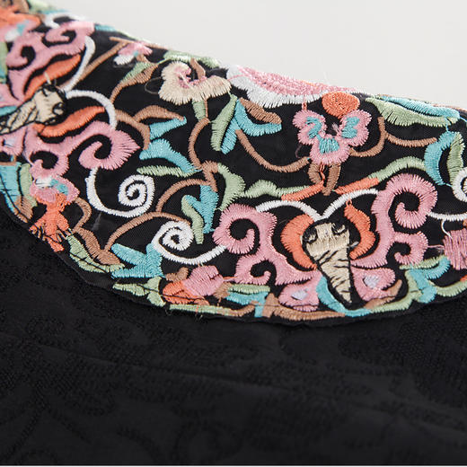 PF8F8斯尔丽24新款改良国风绣花拼接蕾丝袖修身版OL气质连衣裙 商品图4