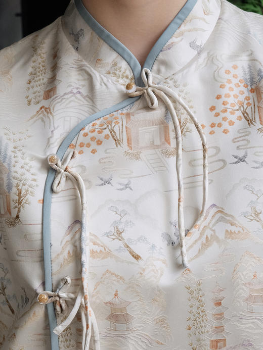 盛唐婧 |斜襟亭台楼阁山水提花马甲-米白 商品图6