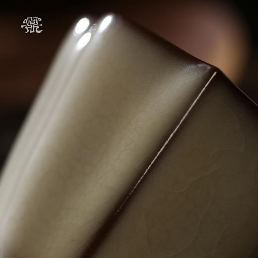 问鼎哥窑致巧款葵堇杯 商品图1