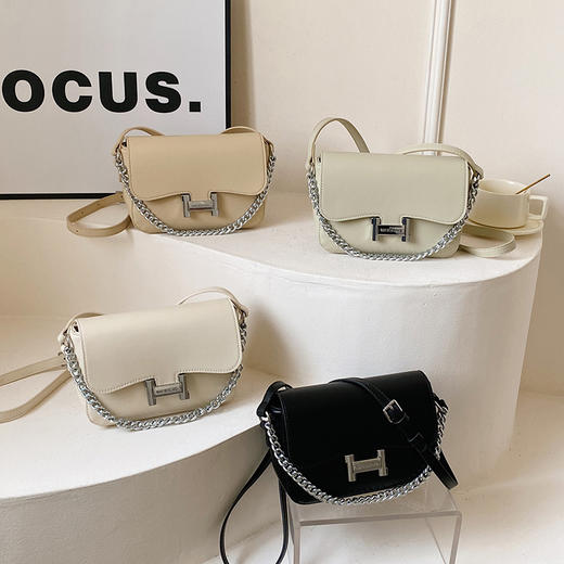 【品牌授权】H家同款腋下包单肩包时装款女包 商品图0