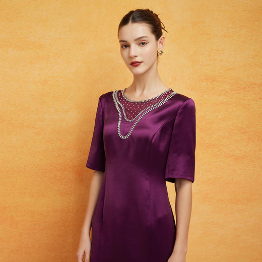 PF8G2斯尔丽2024新款商场同款修身钉珠小礼服连衣裙 商品图2