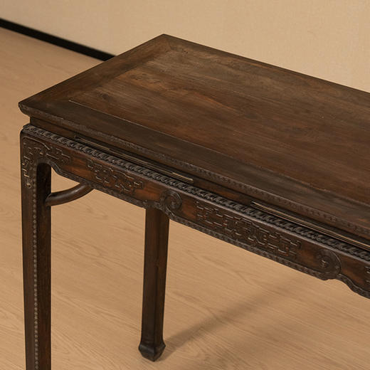 清 紫檀霸王枨马蹄腿拐子纹条桌 商品图1