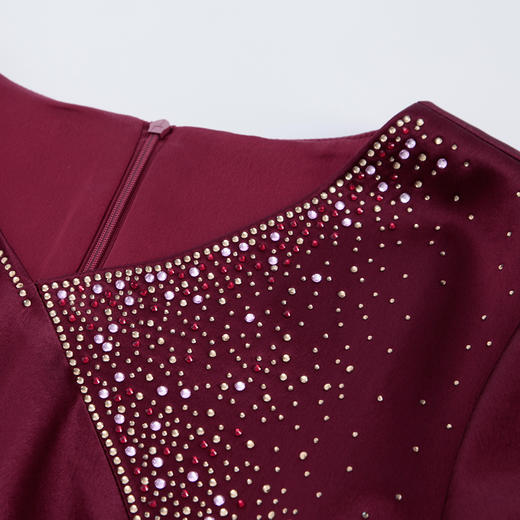 PF8L4斯尔丽2024新款高级感醋酸重工烫钻腰间褶皱显瘦宴会短袖连衣裙 商品图4