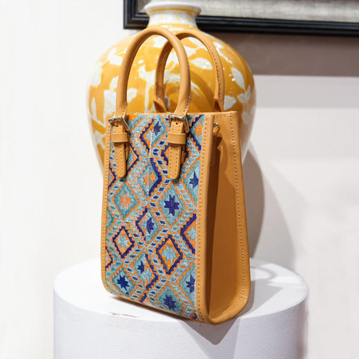 深山集市·八角星纹竖版小包橙绿色 商品图2