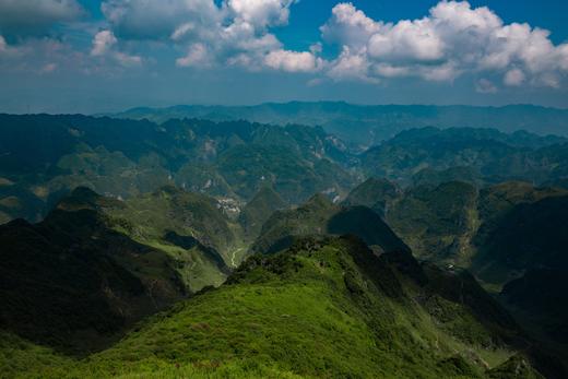 【多彩贵州 魅力黔西南】​万峰林、马岭河大峡谷、阿西里西大草原、韭菜坪、格凸河、黄果树、石头寨、天龙屯堡高铁8天摄影团 商品图0