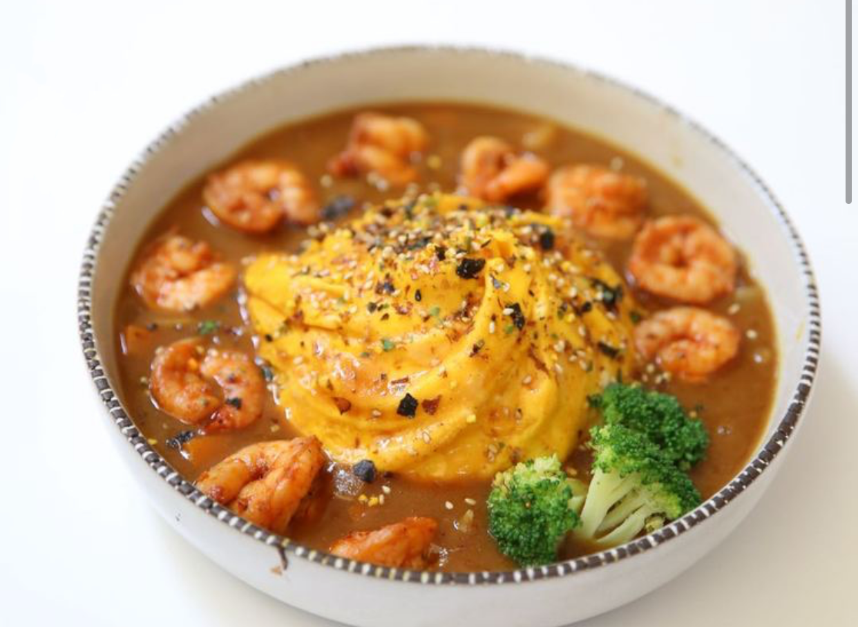 日式咖喱虾仁蛋包饭