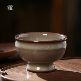 问鼎哥窑致巧款精工束影杯