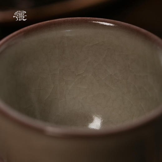 问鼎哥窑致巧款韶秀杯 商品图3