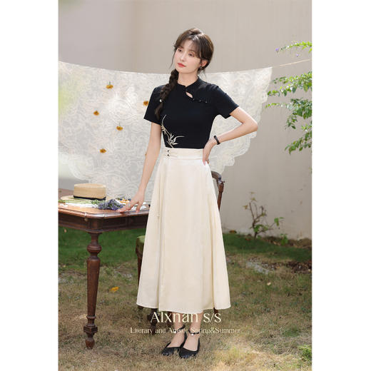 【6折秒杀】鹿向南 新中式修身短款T恤女国风正肩绿色短袖L33872 商品图4