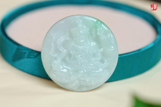 天然翡翠【黄财神】吊坠  配精美挂绳 商品图2