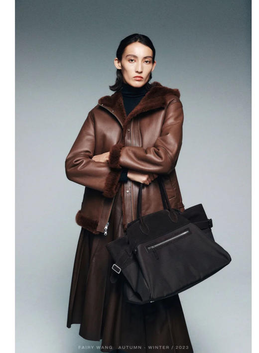 THS 6.1-限时 麂皮拼接尼龙手提包 谁背谁好看包 旅行包 2色 CQ1324 商品图3