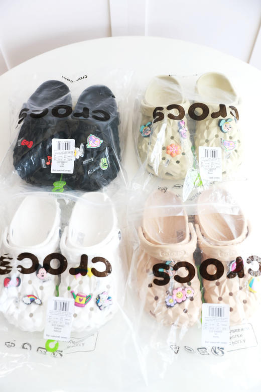 你好榴莲君，把夏天穿在脚上。599元一双の软底榴莲洞洞鞋A053168 商品图12