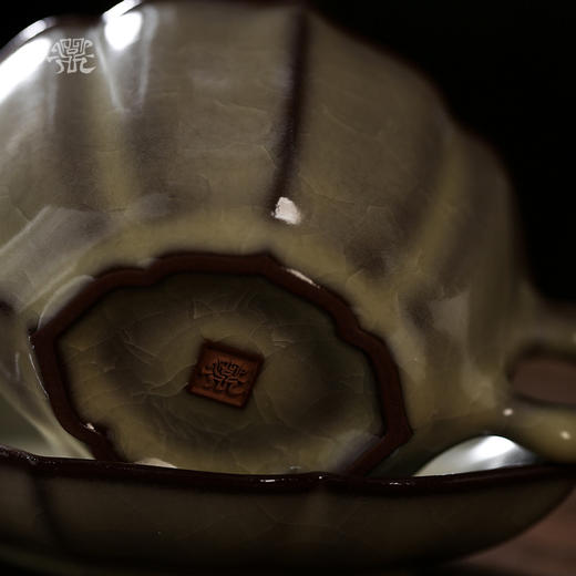 问鼎哥窑宝相咖啡杯碟组 商品图1