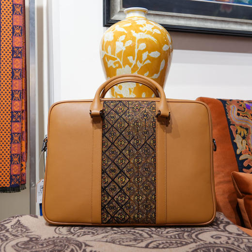 深山集市·数纱绣公文包 商品图3