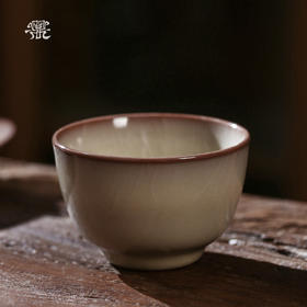 问鼎哥窑致巧款精工观涛杯