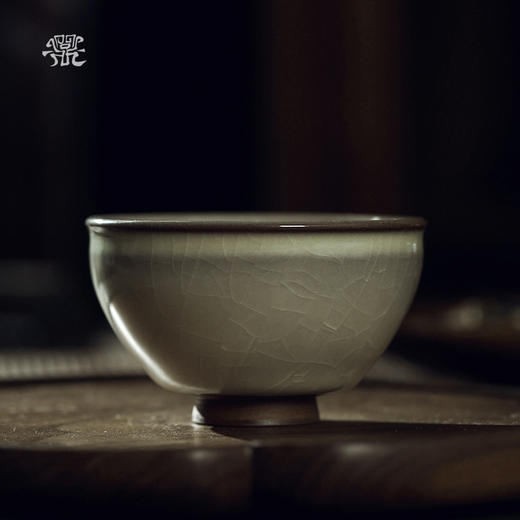 问鼎哥窑致巧款精工见清杯 商品图0