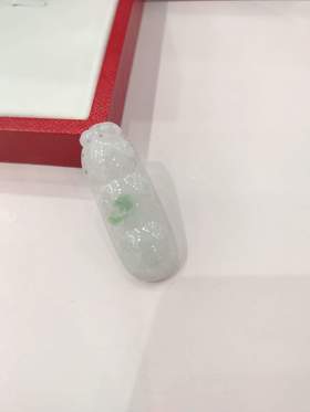 1F泰源丰翡翠挂件