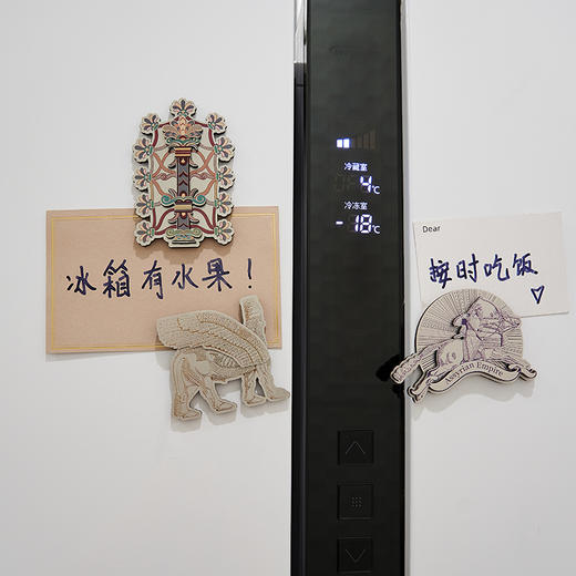 大英博物馆x苏州博物馆亚述系列亚述 巴尼拔 生命之树 人首翼牛图 银箔 冰箱贴 商品图2