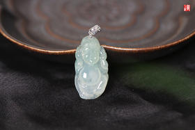 天然翡翠【财神】吊坠  镶嵌：18k 金扣