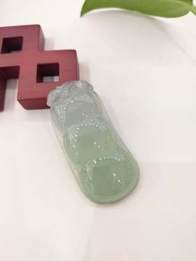 1F泰源丰翡翠挂件