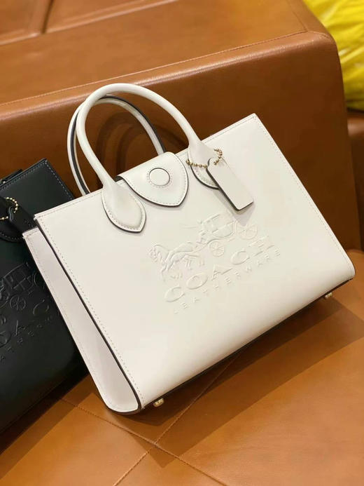 ￥2599🇺🇸直邮，coach专柜3🈷️新款Ace tote26托特包，全皮浮雕马车logo，配logo宽肩带，手拎单肩斜挎都可以时尚百搭 商品图1