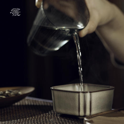 问鼎哥窑致巧款积思杯 商品图3