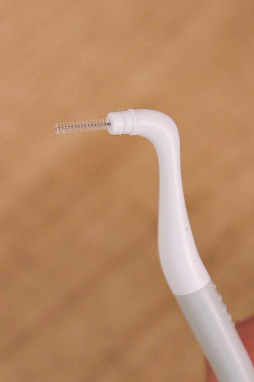 【GRAREY格瑞亚-便携牙缝刷】轻松刷出牙缝隙的污垢，食物残渣等~ 💰39.9元/2盒，一支不到1块钱！！ （共8支手柄+40支替换头） ✅L型+I型双刷型搭配，灵活清洁 商品图4