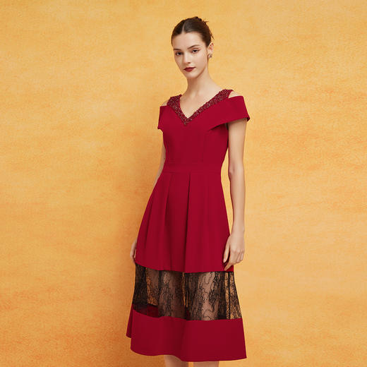 PF8J8斯尔丽2024新款名媛淑女气质礼服露肩修身长款礼服宴会连衣裙 商品图2