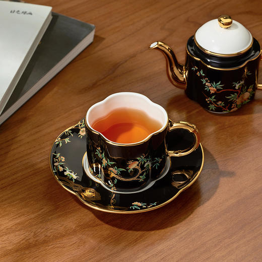 永丰源夫人瓷石榴家园4头茶具陶瓷茶具套装轻奢描金茶壶茶杯碟 商品图4