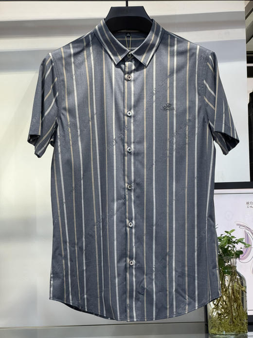 4F威恺尼衬衫 商品图0