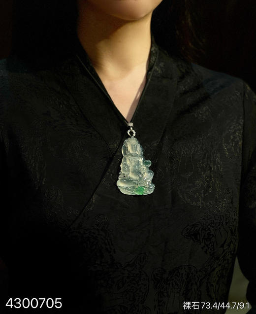 玻璃种飘翠菩萨吊坠【4300705】具体价格微信咨询 商品图4