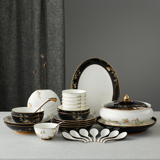 永丰源 夫人瓷石榴家园8人位家用31头中式餐具套装 商品图5