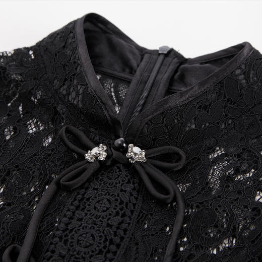 PF8G5斯尔丽2024新款浪漫蕾丝改良国风精致流苏盘扣收腰放摆显瘦连衣裙 商品图4