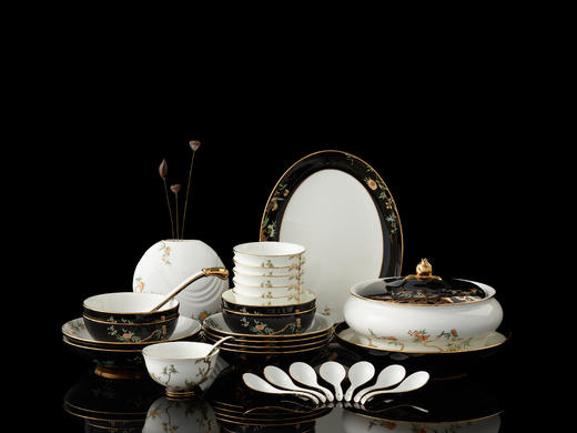 永丰源 夫人瓷石榴家园8人位家用31头中式餐具套装 商品图4