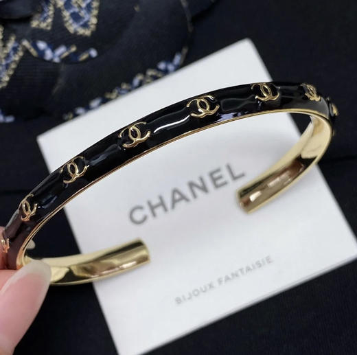 PIANAI冷小姐# 小香熊猫双色手镯 商品图1