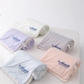 顶柔 雪山冰肌凉感被 凉感丝面料，透气舒适  双面冰感实现物理降温